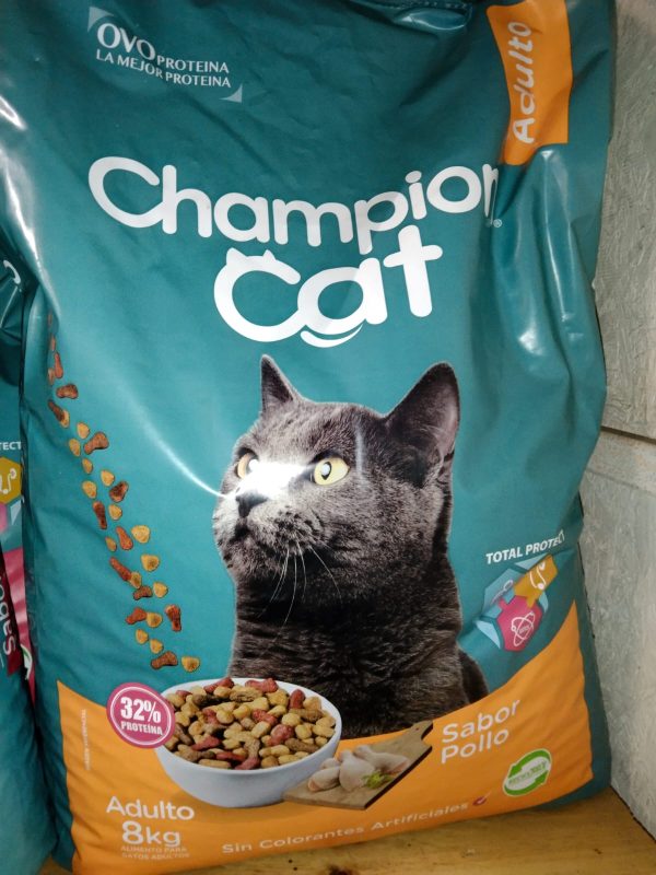 CHAMPION CAT GATO ADULTO SABOR POLLO 8 KILOS